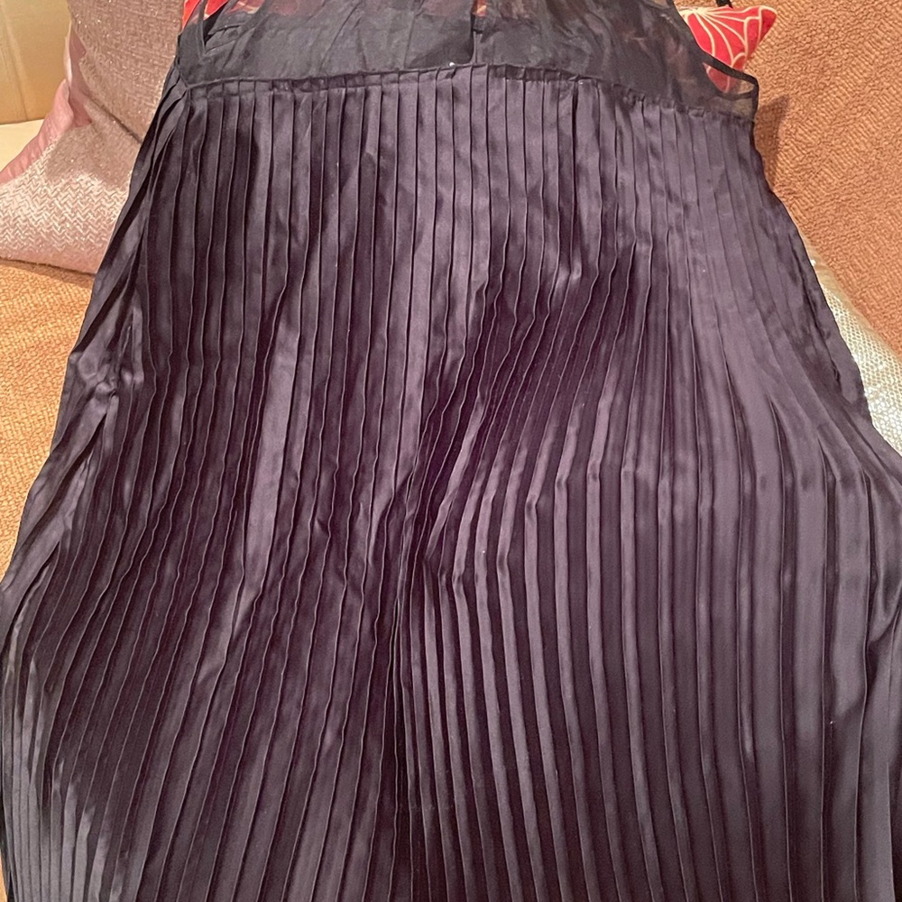 Elegant Black Pleated Skirt